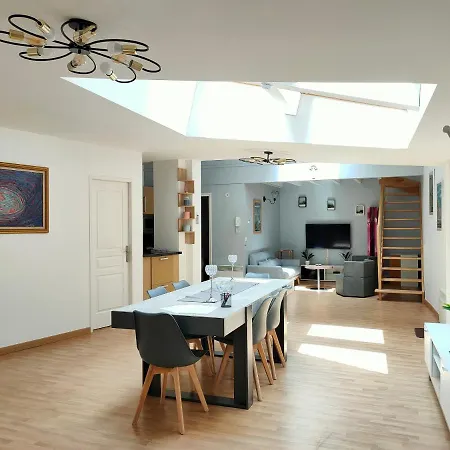 Luxury Loft 아파트